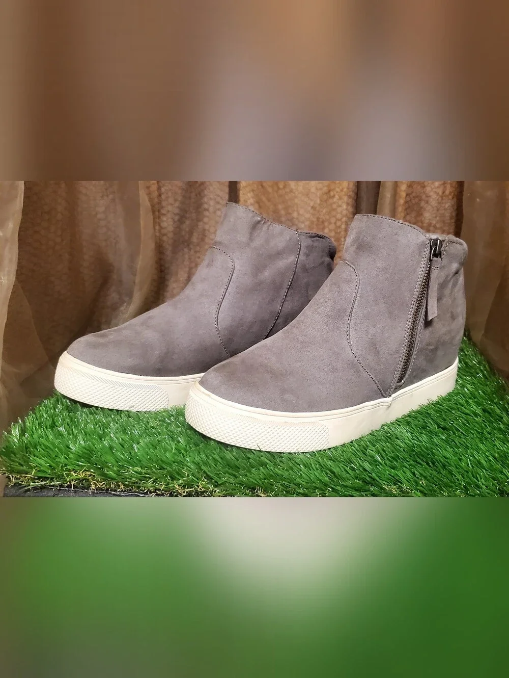 Womens Universal Thread Cindy Wedge Sneakers